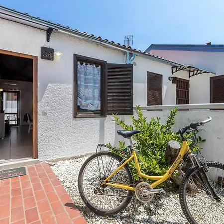 Lovely In Cervar Porat With Wifi Vakantiehuis *