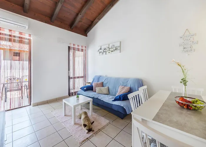 Vakantiehuis Lovely In Cervar Porat With Wifi *