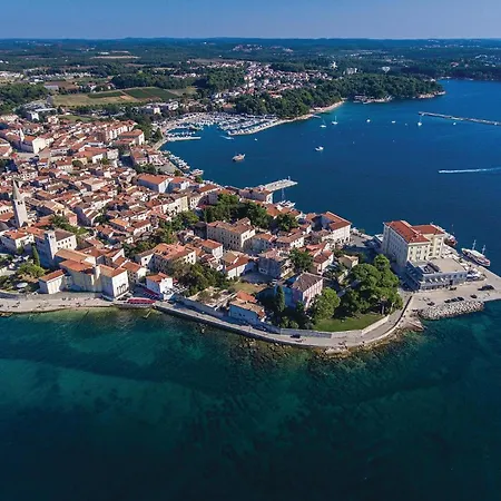 Dom wakacyjny Lovely In Cervar Porat With Wifi Poreč