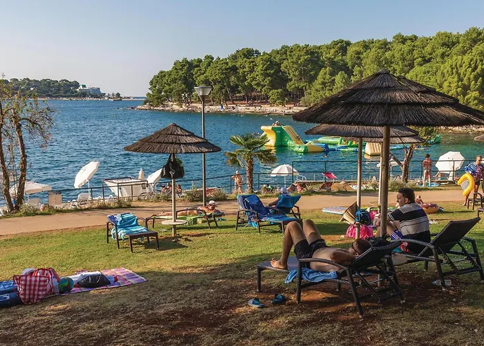 Lovely In Cervar Porat With Wifi Dom wakacyjny Poreč
