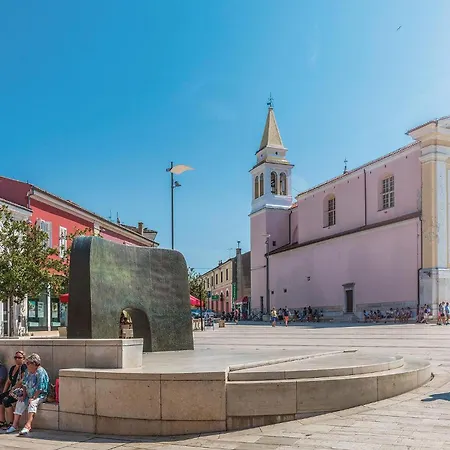 Lovely In Cervar Porat With Wifi Будинок відпочинку